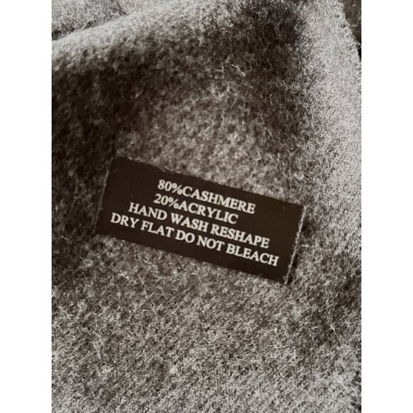 Soft Gray Cashmere & Acrylic Blend Scarf With Fringe Edges Unisex - Picture 6 of 9